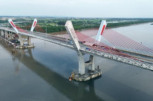 Vì sao cầu Bến Rừng nối Hải Phòng với Quảng Ninh 'lỡ hẹn' thông xe?