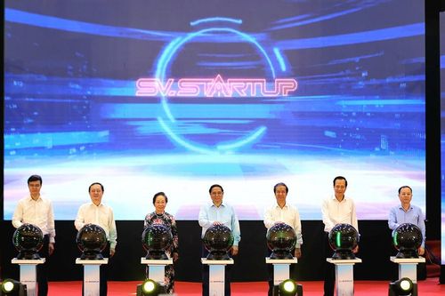 Thủ tướng Chính phủ: Tuổi trẻ cần kiên trì đương đầu với thách thức, chấp nhận rủi ro, lập nghiệp thành công