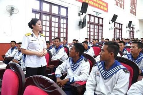 Nâng cao nhận thức pháp luật cho cán bộ, chiến sĩ