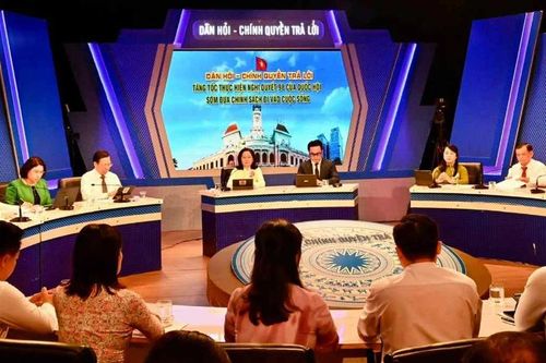 Kiến nghị Chính phủ giao TPHCM chủ quản xây dựng đường gom dân sinh, cầu vượt ngang đường cao tốc TPHCM - Mộc Bài