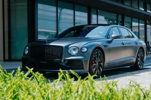 Bentley Việt Nam bán xe siêu sang dùng động cơ V8 cuối cùng