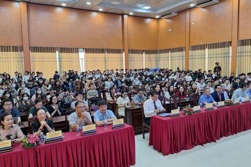 Thúc đẩy sinh viên nghiên cứu khoa học tại Trường ĐH Kinh tế, ĐH Huế