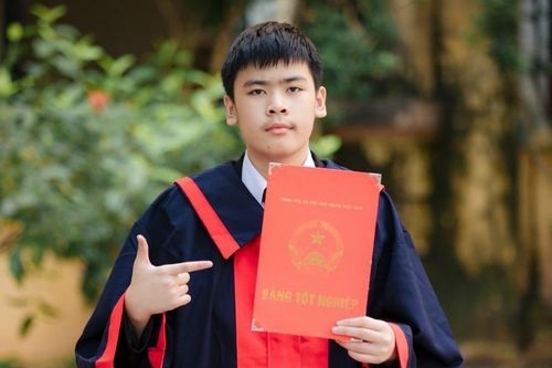Nam sinh Trường THCS Giáp Bát với bảng vàng thành tích môn Tiếng Anh