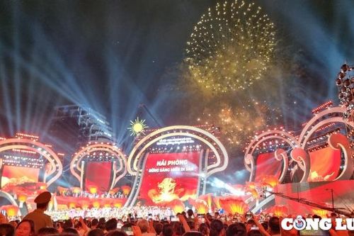 Lễ hội Hoa Phượng Đỏ - Hải Phòng 2024: Lung linh đêm hội 'Hải Phòng – Bừng sáng miền di sản'