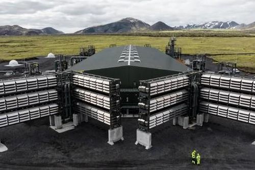 Iceland bắt đầu vận hành 'máy hút bụi' khổng lồ