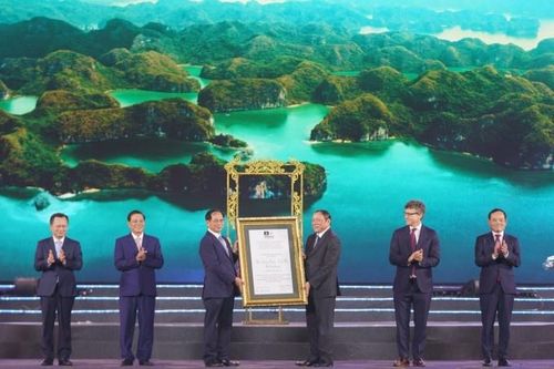 Hạ Long - Cát Bà nhận danh hiệu di sản thiên nhiên thế giới của UNESCO