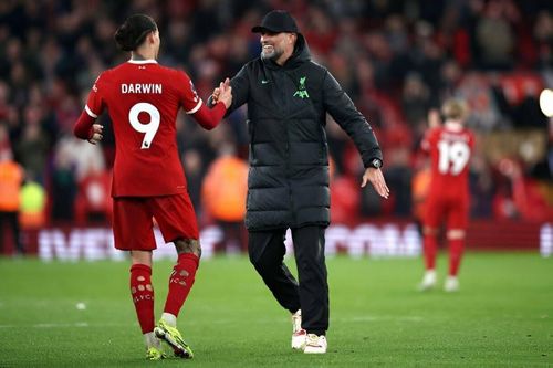 Klopp giữ 'đầu lạnh' để trao trọn vẹn trái tim trong những ngày cuối tại Liverpool
