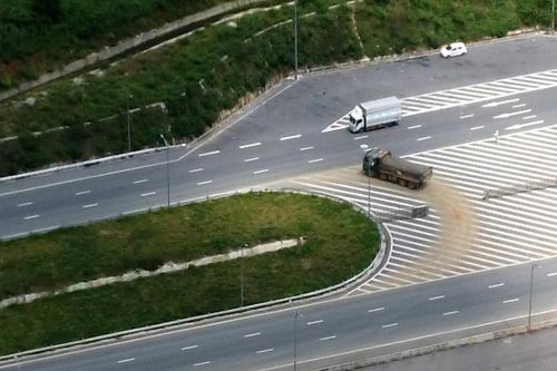 Thanh Hóa yêu cầu làm rõ ai mở rào cho xe quay đầu trên cao tốc