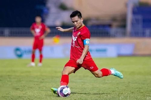 Báo Trung Quốc bình luận về 5 cầu thủ Việt Nam bị đình chỉ; Ronaldo tan mộng vô địch quốc gia