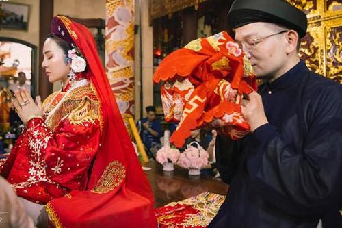 Giải mã Hát văn - Hầu bóng