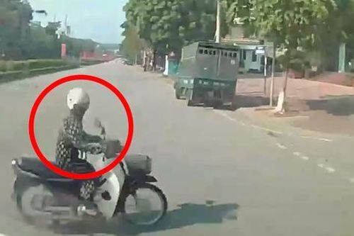 Không giảm tốc khi đến nút giao, xe khách đâm tử vong một người phụ nữ