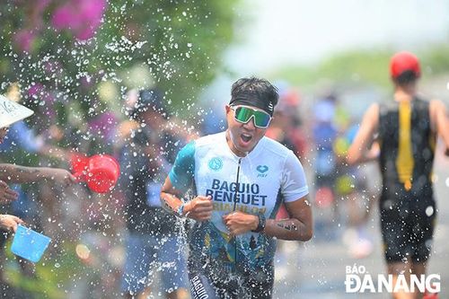 Hai vận động viên Việt Nam vào top 3 cuộc thi VinFast IRONMAN 70.3 Việt Nam 2024