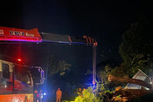 Giông lốc kèm mưa lớn gây thiệt hại tại huyện Bảo Thắng