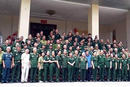 Sáng truyền thống, ấm nghĩa tình