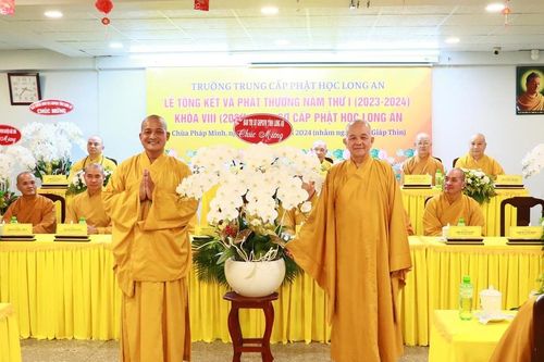 Tổng kết năm I khóa VIII (2023-2025) Lớp Sơ cấp Phật học Long An
