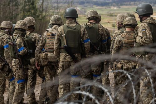Ukraine cảnh báo huy động toàn lực trong cuộc chiến với Nga