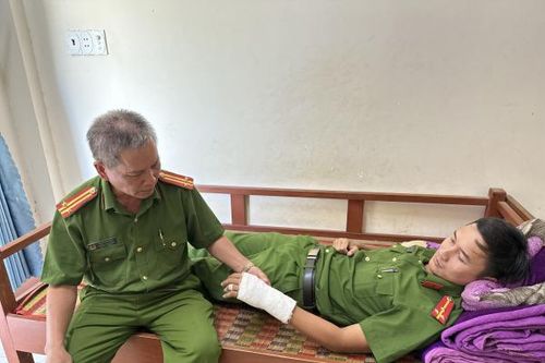 Cảnh sát khu vực bị thương khi ngăn chặn hàng chục đối tượng chém nhau
