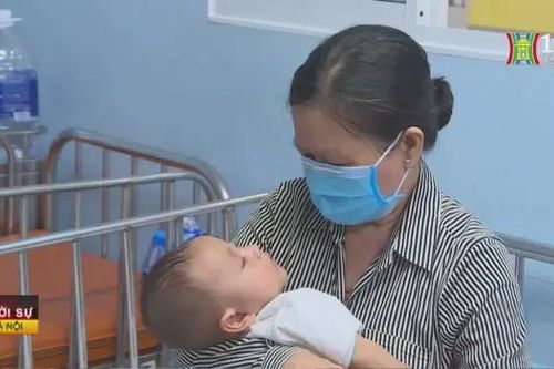 Hơn 3.300 ca mắc tay chân miệng tại TP.HCM