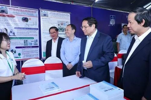 Thủ tướng dự Ngày hội khởi nghiệp quốc gia