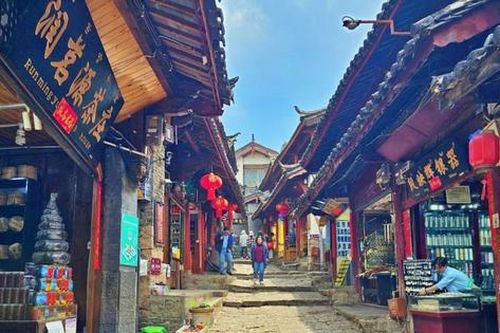 Khám phá Đại Nghiên cổ trấn trầm mặc các sắc màu