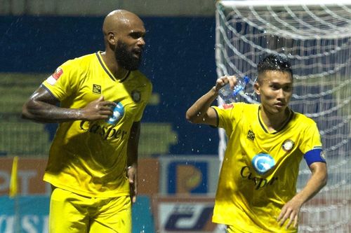Ngoại binh tỏa sáng, Thanh Hóa chấm dứt chuỗi 7 trận không thắng tại V.League