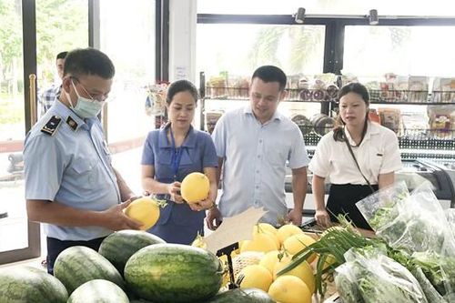 Đoàn kiểm tra liên ngành số 4 kiểm tra công tác ATTP tại Gia Lâm