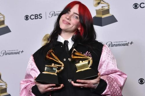 Billie Eilish ra mắt hoành tráng album mới
