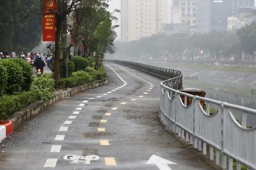 Chào tuần mới: Từ đường Láng tới sông Tô Lịch
