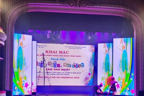 Tưng bừng khai mạc Liên hoan nghệ thuật Sân khấu toàn quốc dành cho thiếu niên, nhi đồng