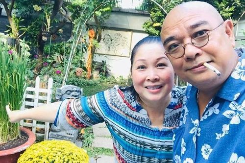 Hai cơ ngơi ngập tràn sắc xanh của vợ chồng NSND Hồng Vân