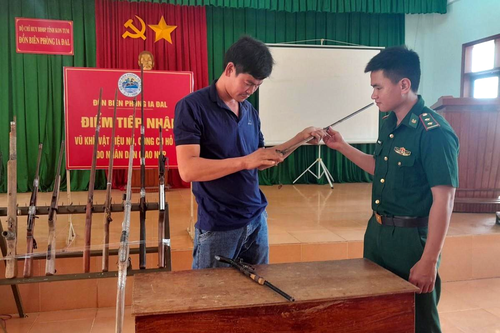 Dân vận khéo để khắc chế hiểm họa từ súng tự chế ở vùng biên Ia Đal