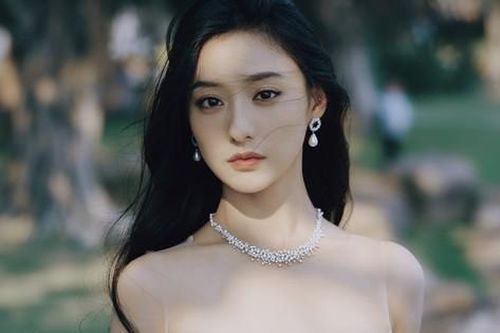 Nữ diễn viên Hồ Liên Hinh biến mất sau khi lộ video 20 phút