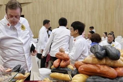 150 thợ sắp làm 1 chiếc bánh mì khổng lồ ở TPHCM