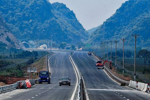 Mở thầu chọn nhà đầu tư xây 8 trạm dừng nghỉ ở cao tốc Bắc - Nam