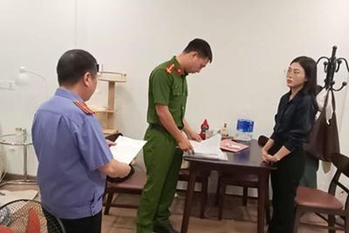 Khởi đối tượng buôn lậu loa và các sản phẩm Marshall giá trị hơn 9 tỉ đồng