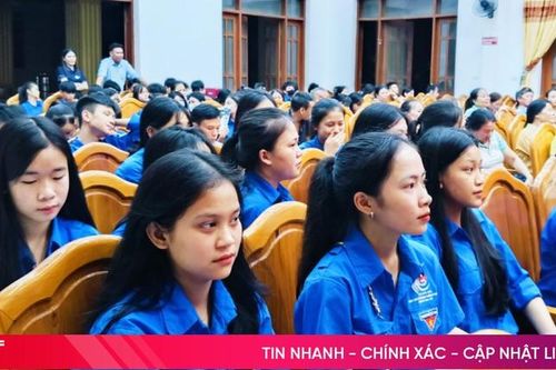 350 người tham gia phiên tòa giả định về di cư trái phép