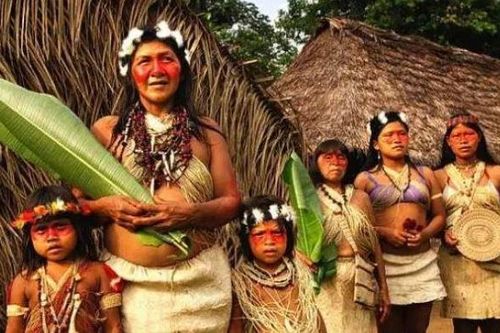 Bộ tộc 'sa đọa' nhất thế giới: Phụ nữ ăn mặc đẹp ra ngoài kiếm tiền đàn ông chỉ cần 'ngồi mát ăn bát vàng'!