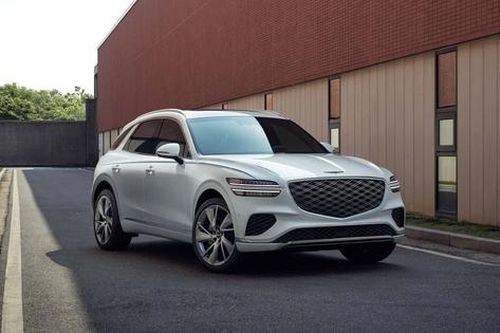 Genesis GV70 2025 lộ diện trước khi ra mắt
