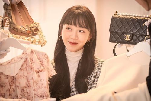 Chàng hậu Shin Hye Sun tái xuất, đỉnh thế nào mà được khen là 'nữ thần nhan sắc'?