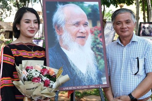 Nhớ bok Núp