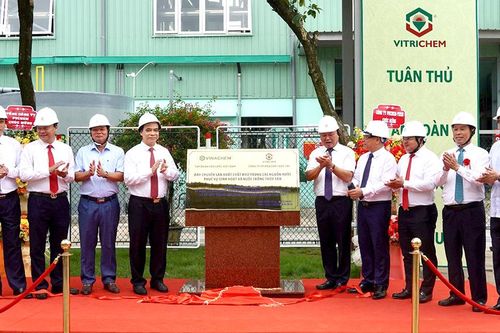 Khánh thành dây chuyền sản xuất sản phẩm Vi-CHLORINE