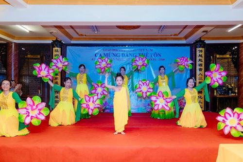 Chùa Từ Tân tổ chức cuộc thi văn nghệ 'Ca mừng Đấng Thế Tôn' giao lưu giữa các Gia đình Phật tử