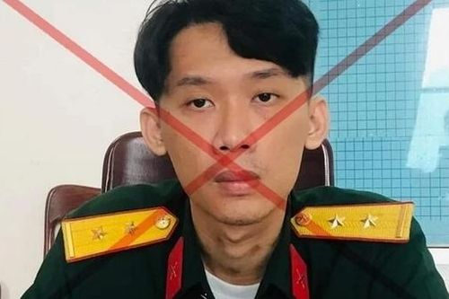 Sĩ quan trợ lý quân lực 'dỏm' bị bắt quả tang khi đang giở chiêu lừa đảo