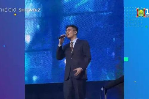 Vũ biểu diễn chương trình trao giải nghệ thuật tại Hồng Kông