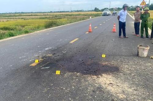 Thanh niên tử vong khi đập vật nghi quả đạn cối xuống đường nhựa