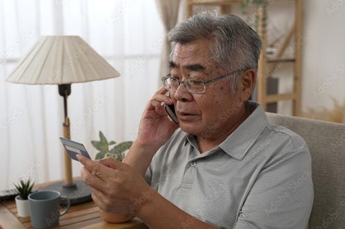 Gọi số lạ hiện trên máy tính, cụ ông mất 4,4 tỷ đồng
