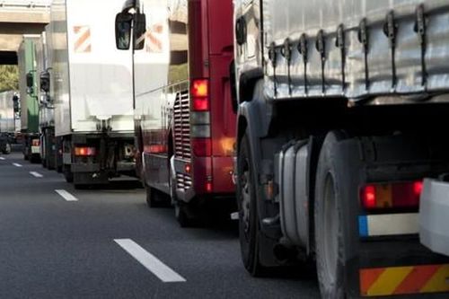 Các nước EU thông qua dự luật cắt giảm lượng khí thải CO2 của xe tải