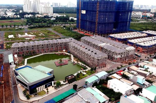 Thị trường 'đóng băng', thu thuế từ chuyển nhượng bất động sản giảm gần một nửa