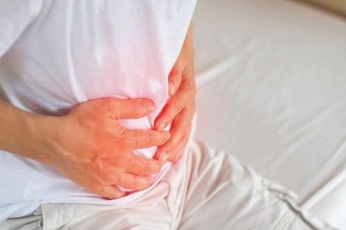 Thói quen không ngờ gây hại cho hệ tiêu hóa