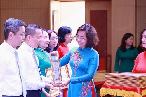 Quận Thanh Xuân: Gương mẫu, trách nhiệm trong học tập và làm theo Bác